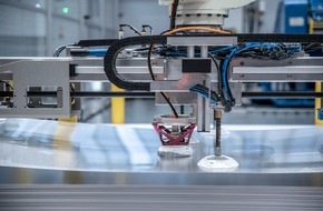 Debrunner Metallservice AG: Hightech-Roboter für die Blechbearbeitung