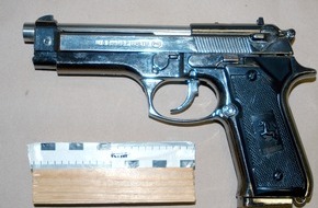 Polizei Düsseldorf: POL-D: Raub und versuchtes Tötungsdelikt auf der Kö - Wer kennt das Pistolenfeuerzeug? - Polizei veröffentlicht Foto