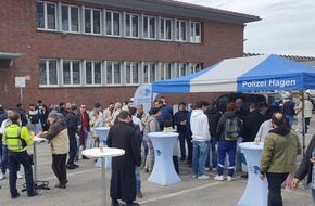 Polizei Hagen: POL-HA: "Tea with Cops" in Altenhagen - Erste Veranstaltung der Polizei Hagen zu den diesjährigen internationalen Wochen gegen Rassismus