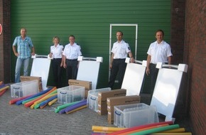 Polizeiinspektion Cuxhaven: POL-CUX: Gewaltpräventionsprojekt "WIR sind stark", Materialien angeschafft  ---Foto in der Bildmappe---
