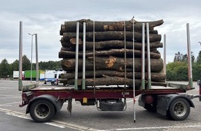 Polizeipr&auml;sidium Trier: POL-PPTR: Fahrer mit 2 aktuellen Fahndungen und weiter Verst&ouml;&szlig;e gegen Ma&szlig;e und Gewicht