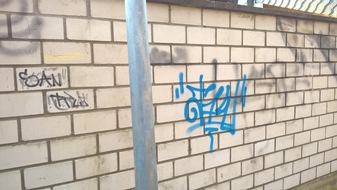 POL-REK: Graffiti an Gartenmauer- Kerpen