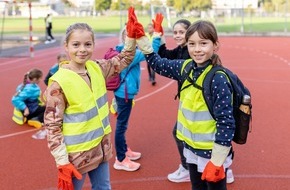 IG saubere Umwelt IGSU: Comunicato stampa: «S’impegnano al massimo: i volontari della giornata Clean-up ripuliscono la Svizzera»