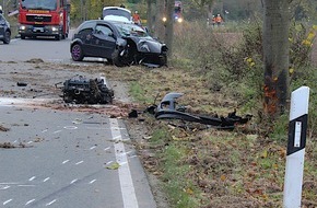 Polizeiinspektion Hameln-Pyrmont/Holzminden: POL-HM: Pkw prallt gegen Baum - Autofahrerin schwer verletzt