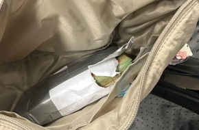 Hauptzollamt Bielefeld: HZA-BI: Zoll am Flughafen Paderborn verhindert Bargeldschmuggel/45.000 Euro nicht angemeldet