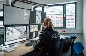 Bundespolizeidirektion Sankt Augustin: BPOL NRW: Snackautomat am Haltepunkt Hansaring angezündet: Bundespolizei sucht nach Zeugen