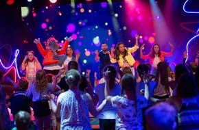 KiKA - Der Kinderkanal ARD/ZDF: Best-of "TanzAlarm Club" am 31. Dezember / KiKA zeigt an Silvester die besten Ausschnitte der erfolgreichen Tanz-Show