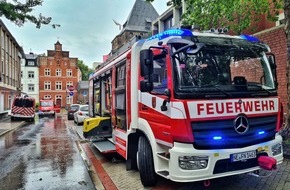Feuerwehr Neuss: FW-NE: Unwetter sorgte für 43 Einsätze | Feuerwehr mit allen Löschzügen im Einsatz