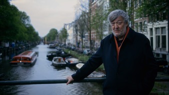 Stephen Fry über Doku „Willem und Frieda – Widerstand gegen die Nazis“: „Unser Film stellt die Frage: Was hätte ich gemacht, wenn ich damals dort gelebt hätte?“