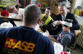 ASB-Bundesverband: Erste Hilfe an Grundschulen: Kinderleicht Leben retten