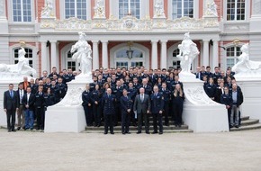 Polizeipräsidium Trier: POL-PPTR: Behördenleiter des Polizeipräsidiums Trier, Rudolf Berg, begrüßt 89 neue Polizeibeamtinnen und -beamte