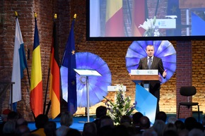 PM 35/18 Franz Josef Strauß-Preis an den rumänischen Staatspräsidenten Klaus Werner Iohannis
