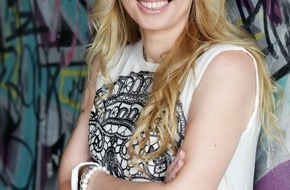 RTLZWEI: "Teenager in Not" / Neue Folge: Sabina Hankel-Hirtz hilft zwei Schwestern