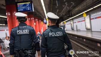 Bundespolizeidirektion München: Bundespolizeidirektion München: Schutzengel am Hauptbahnhof / Reisende retten 31-Jährigen das Leben