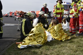 FW-DO: 13.03.2017 Flugunfallübung &quot;Phönix&quot;
Flughafenfeuerwehr probt den Ernstfall