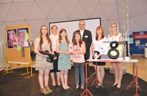 cbm Christoffel-Blindenmission e.V.: CBM zeichnet junge Erfinder aus / Hessentag: Verleihung der Jugend-forscht-Bundessonderpreise