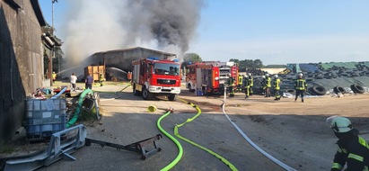 Polizeiinspektion Stade: POL-STD: Großfeuer in Wischhafen - 160 Feuerwehrleute im Einsatz