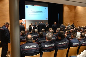 KFV Bodenseekreis: Führungskräftefortbildung: Großes Interesse an Feuerwehr-Vorträgen des Landratsamts