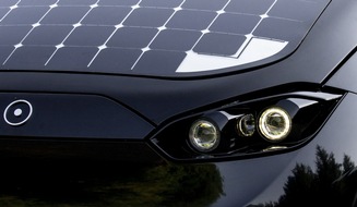 Sono Motors GmbH: Sono Motors stattet Solarauto Sion mit neuer LED-
Scheinwerfer-Technologie aus