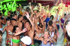alltours flugreisen gmbh: alltours erweitert Programm für Partylöwen, Nachtschwärmer und Sport-Freaks / Jugendliche und junge Erwachsene treffen sich in Young & Trendy-Hotels (BILD)