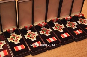 Feuerwehr Essen: FW-E: Verleihung von Feuerwehr-Ehrenzeichen, Presseeinladung/Fototermin