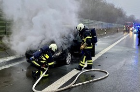 Feuerwehr Iserlohn: FW-MK: PKW-Brand auf der Autobahn BAB 46