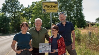 NDR / Das Erste: Neuer NDR "Tatort" mit Axel Milberg und Almila Bagriacik: Finale beim Metal-Festival in Wacken