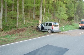 Polizeidirektion Pirmasens: POL-PDPS: Wallhalben - Unfall mit schwerverletzter Fahrerin