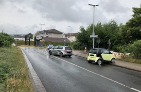 Polizeidirektion Bad Kreuznach: POL-PDKH: Verkehrsunfall mit 2 verletzten Fahrzeugführern