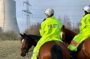 Polizeipräsidium Recklinghausen: POL-RE: Datteln: Polizei erhöht Präsenz am Steinkohlekraftwerk Datteln 4