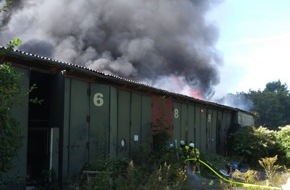 Polizeiinspektion Stade: POL-STD: Brand einer Lagerhalle in Stade --- Einbruch in Buxtehuder Gemeindehaus