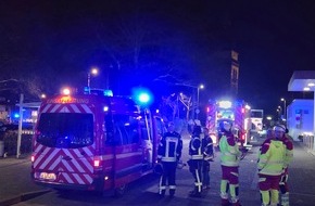 Feuerwehr Datteln: FW Datteln: Brennende Zigaretten und Papier lösen Großalarm am St. Vincenz Krankenhaus in Datteln aus