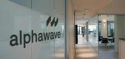 Alphawave GmbH: Meilenstein f&uuml;r D&uuml;sseldorfer FinTech: Alphawave festigt Expansionskurs als spezialisierter Emerging Manager