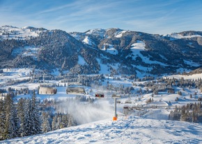 Saisonstart im Familienskigebiet Oberjoch am 13./14. Dezember mit Ski-Opening und den Lamas – Stabile Preise, neue Angebote, heimische Kulinarik