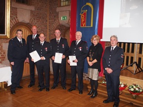 Feuerwehr Kalkar: Ehrungen der Freiwilligen Feuerwehr Stadt Kalkar