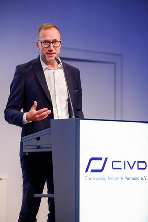 CIVD w&auml;hlt neuen Vorstand &ndash; Bernd L&ouml;her ist Verbandspr&auml;sident
