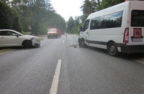 Polizeiinspektion Verden / Osterholz: POL-VER: Drei Verletzte nach Verkehrsunfall + Auseinandersetzung am Bahnhof - Zeugen gesucht + Auffahrunfall zieht 10.000EUR Sachschaden nach sich + Motorradfahrer setzte Notruf ab