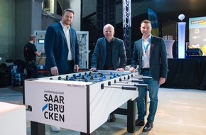 3 Plus Solutions GmbH & Co. KG: Die Berufslaufbahn am Tischkicker starten: 3 Plus Solutions bringt bei „Karriere Kick“ in Saarbrücken Schüler und Unternehmen zusammen