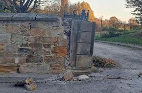 Polizeiinspektion Hildesheim: POL-HI: Verkehrsunfallflucht - Zeugenaufruf -