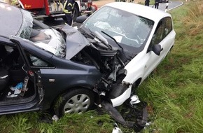 Freiwillige Feuerwehr Lügde: FW Lügde: Verkehrsunfall mit eingeklemmter Person