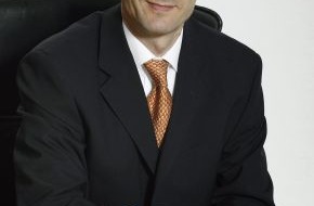 Audi AG: Audi Vorstand wieder komplett: Axel Strotbek wird Vorstand Finanz und Organisation