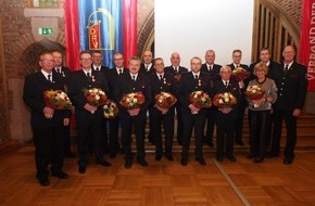 Freiwillige Feuerwehr Kalkar: Feuerwehr Kalkar: Ehrungen und Verabschiedungen verdienter Kameraden der Freiwilligen Feuerwehr Stadt Kalkar