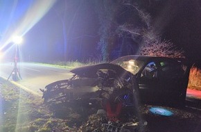 Polizeiinspektion Cuxhaven: POL-CUX: Verkehrsunfall auf der L134 zwischen Beverstedt und Stubben - PKW massiv beschädigt - Fahrzeugführer leicht verletzt (Foto im Anhang)