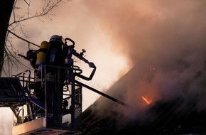 Freiwillige Feuerwehr Celle: FW Celle: Unruhige Weihnachtstage für die Freiwillige Feuerwehr Celle - 17 Einsätze in einer Woche!