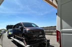 Hauptzollamt Ulm: HZA-UL: Leichenwagen aus der Schweiz nachverzollt