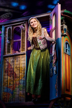 Stage Entertainment: &amp; JULIA &ndash; Sabrina Weckerling un Maximilian Mann spielen Hauptrollen