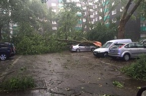 Feuerwehr Gelsenkirchen: FW-GE: Kurzes Gewitter über Gelsenkirchen fordert Feuerwehr