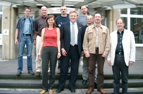 Polizei Düren: POL-DN: 0409211	Landrat Wolfgang Spelthahn begrüßte Finanzermittler der Staatsanwaltschaft und der Polizei