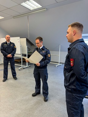 FW-MK: Neuer Grundausbildungslehrgang der Berufsfeuerwehr gestartet