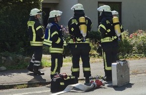 Freiwillige Feuerwehr Gemeinde Schiffdorf: FFW Schiffdorf: Besch&auml;digte Gasleitung sorgt f&uuml;r Gro&szlig;aufgebot der Feuerwehr